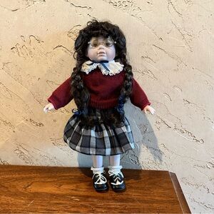 1993 Heritage Mint “Teacher’s Pet” Lisa Porcelain 15” Doll
